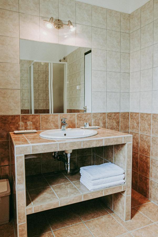 Platan Hotell Siófok Eksteriør bilde